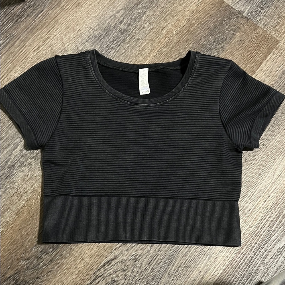 (25) Offline By Aerie seamless top